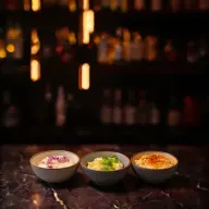 Le Trio du Soleil (Petit)